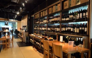 5-wine-bar-terkenal-di-jakarta-untuk-hangout-elegan